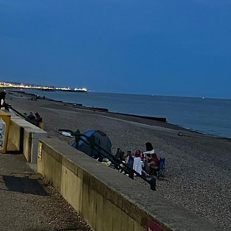 Appartamento Seascape With Outstanding Sea Views Hove Esterno foto