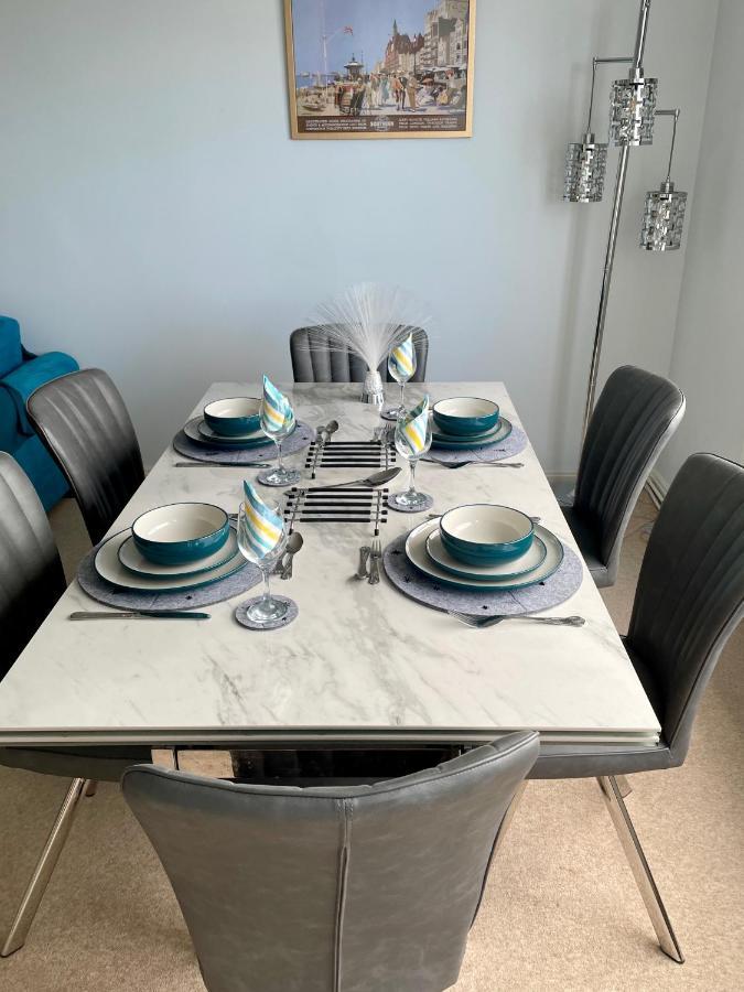 Appartamento Seascape With Outstanding Sea Views Hove Esterno foto
