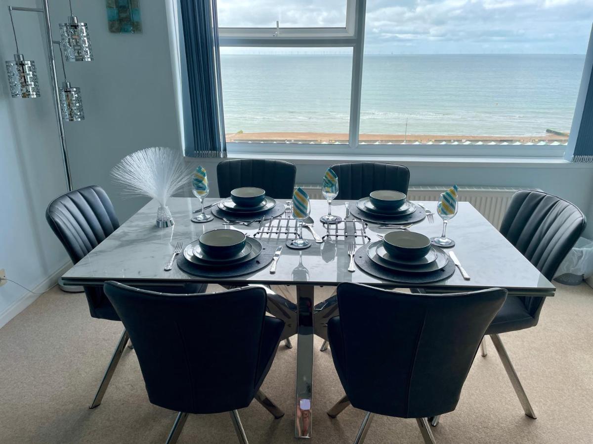 Appartamento Seascape With Outstanding Sea Views Hove Esterno foto