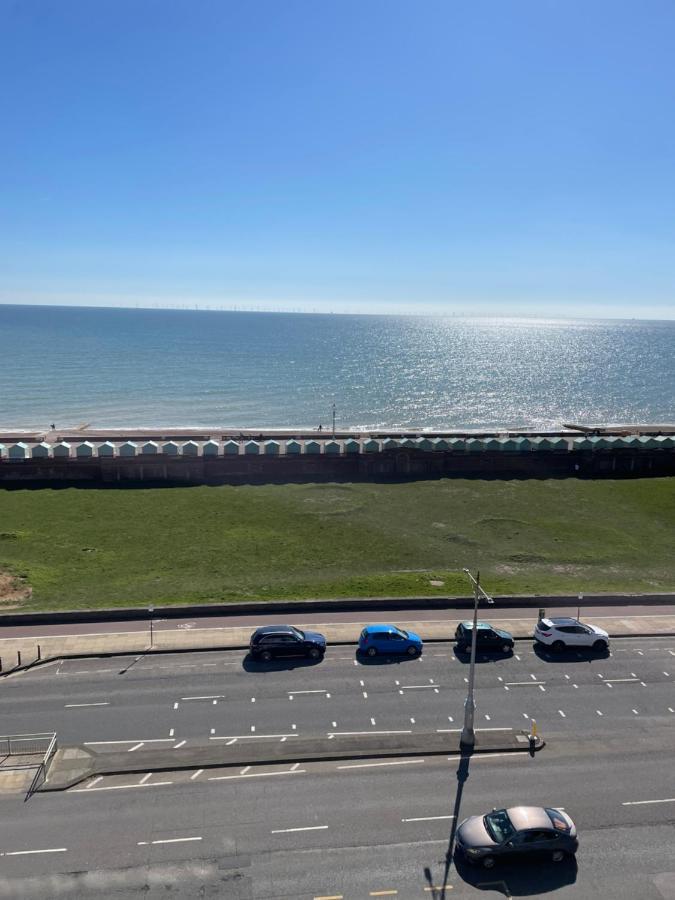 Appartamento Seascape With Outstanding Sea Views Hove Esterno foto