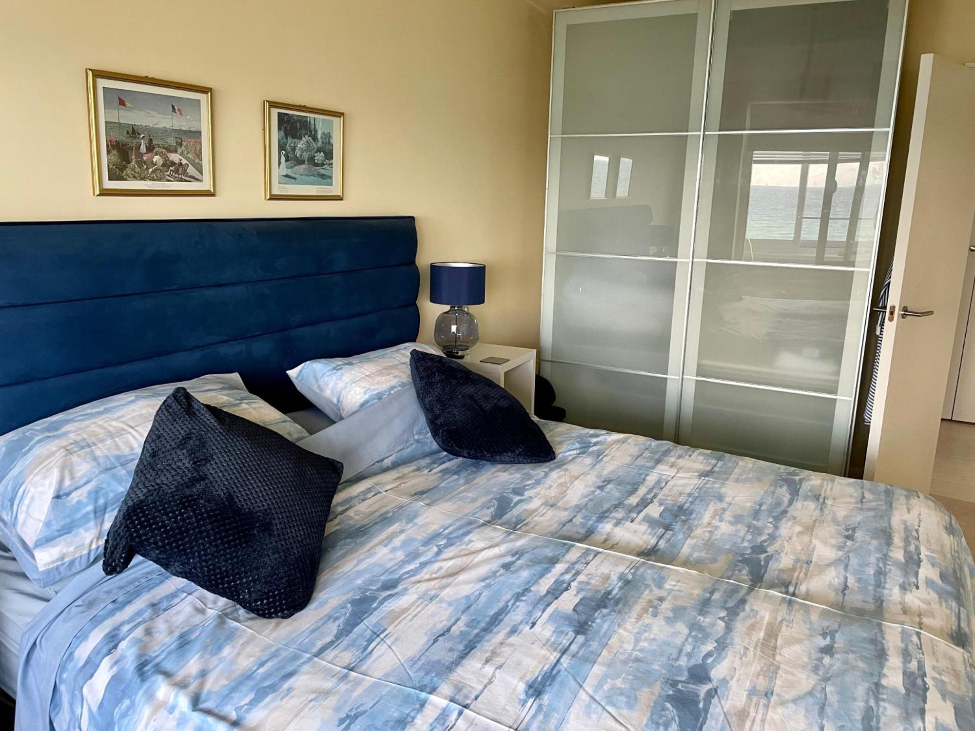 Appartamento Seascape With Outstanding Sea Views Hove Esterno foto